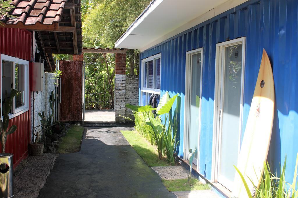Kubu Container Hotel Uluwatu  Exterior photo